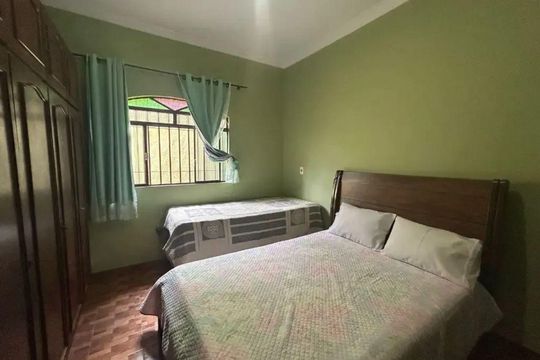 Casa para alugar com 3 quartos, 285m² em Nacional, Contagem