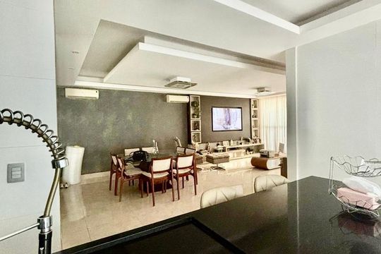 Cozinha de casa para alugar com 3 quartos, 420m² em Jardim Atlantico, Goiânia