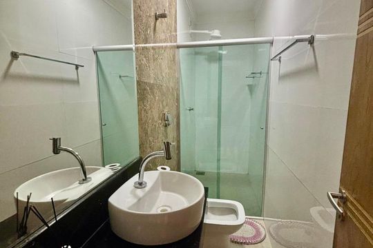 Banheiro 1 de casa para alugar com 3 quartos, 420m² em Jardim Atlantico, Goiânia