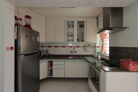 Cozinha de casa à venda com 2 quartos, 250m² em Vila Valparaíso, Santo André