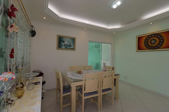 Sala de Jantar de casa à venda com 2 quartos, 250m² em Vila Valparaíso, Santo André