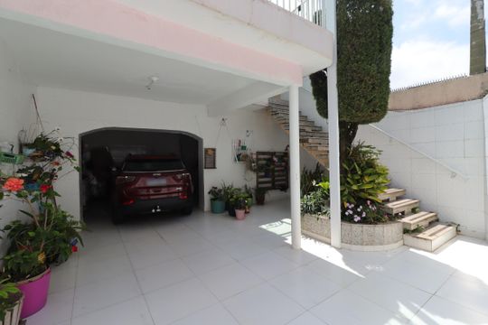 Garagem de casa à venda com 2 quartos, 250m² em Vila Valparaíso, Santo André