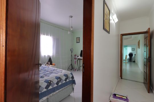 Corredor de casa à venda com 2 quartos, 250m² em Vila Valparaíso, Santo André