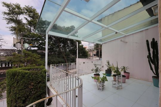 Varanda de casa à venda com 2 quartos, 250m² em Vila Valparaíso, Santo André