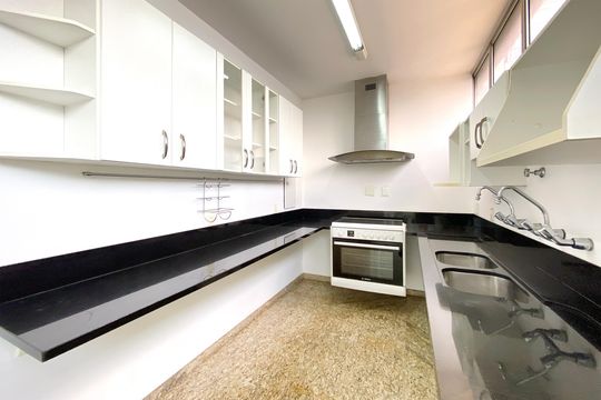 Cozinha de apartamento à venda com 4 quartos, 274m² em Savassi, Belo Horizonte
