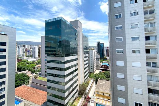 Vista da Sala de apartamento à venda com 4 quartos, 274m² em Savassi, Belo Horizonte
