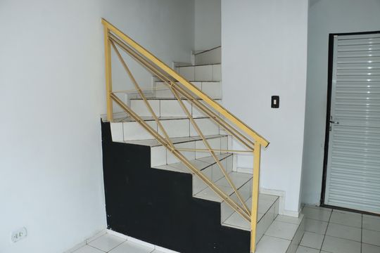 Casa de Condomínio para alugar com 2 quartos, 83m² em Jardim Petropolis, Cotia