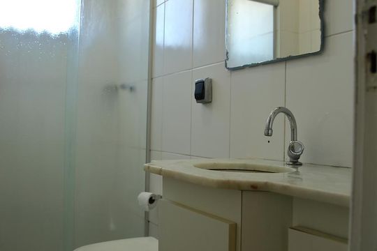 Banheiro  de apartamento para alugar com 3 quartos, 70m² em Baeta Neves, São Bernardo do Campo