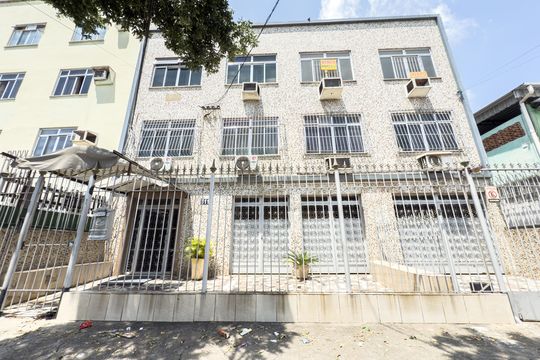 Fachada de apartamento para alugar com 2 quartos, 71m² em Irajá, Rio de Janeiro