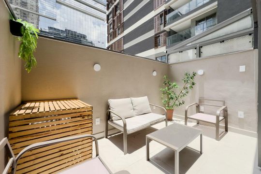 Varanda de kitnet/studio à venda com 1 quarto, 33m² em Cerqueira César, São Paulo