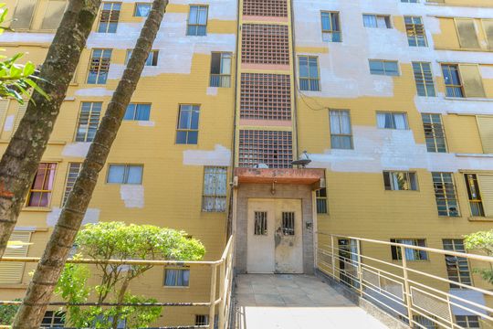 Fachada do bloco  de apartamento à venda com 2 quartos, 60m² em Conceição, Diadema