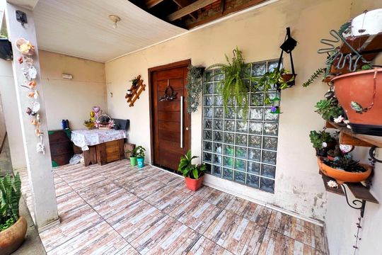 Casa à venda com 3 quartos, 180m² em Santos Dumont, São Leopoldo