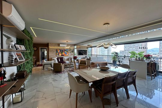 Apartamento à venda com 3 quartos, 228m² em Alphaville Empresarial, Barueri