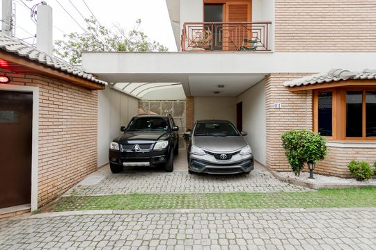 Garagem de casa de condomínio à venda com 4 quartos, 365m² em Campo Belo, São Paulo