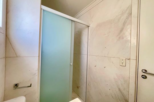 Banheiro 2 de apartamento à venda com 3 quartos, 113m² em Jardim Zaira, Guarulhos