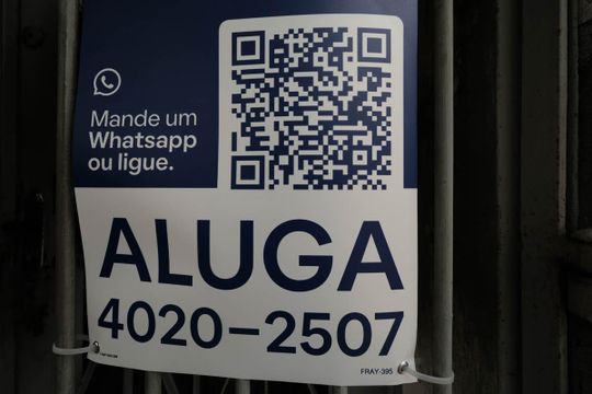 Fachada de apartamento para alugar com 2 quartos, 80m² em Vila Guilhermina, São Paulo