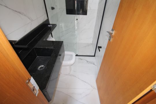 Banheiro de apartamento à venda com 2 quartos, 49m² em Tucuruvi, São Paulo