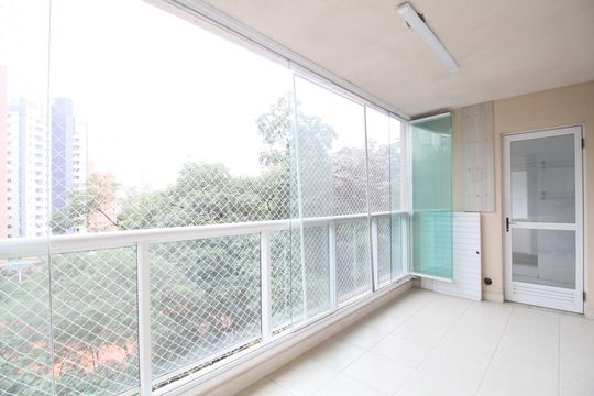 Varanda Sala de apartamento à venda com 3 quartos, 105m² em Jardim Vazani, São Paulo