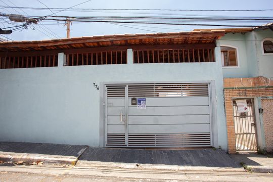 FACHADA de casa à venda com 3 quartos, 300m² em Sítio do Morro, São Paulo