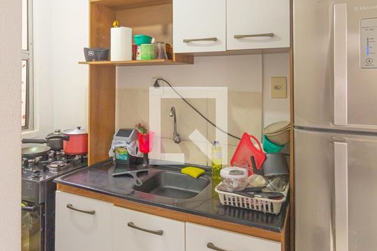 Apartamento à venda com 2 quartos, 42m² em Estância Velha, Canoas