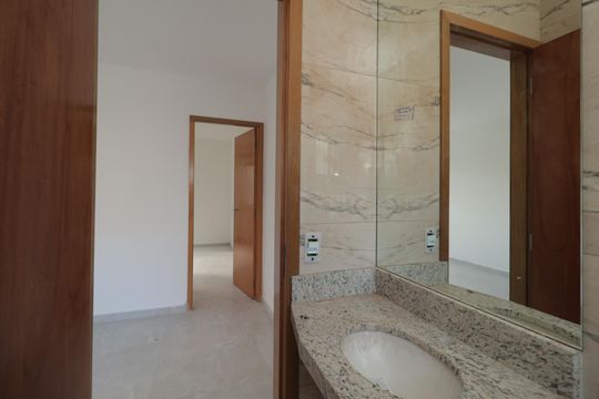 Banheiro de apartamento para alugar com 1 quarto, 32m² em Bosque da Saúde, São Paulo