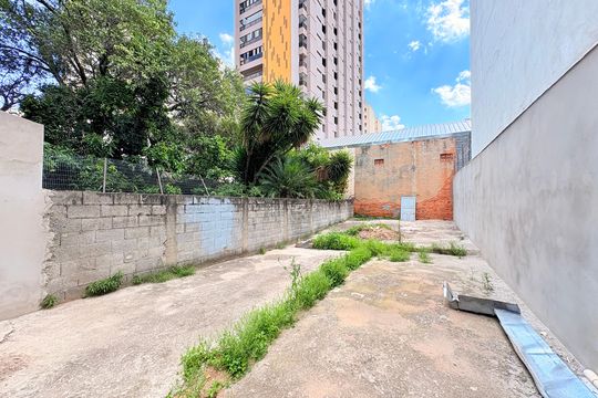 Quintal de casa para alugar com 4 quartos, 310m² em Centro, Jundiaí
