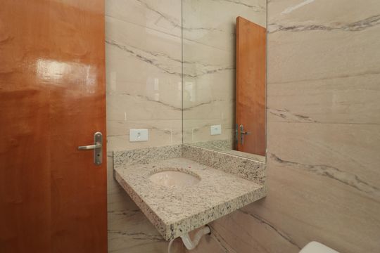 Banheiro de apartamento para alugar com 1 quarto, 27m² em Bosque da Saúde, São Paulo