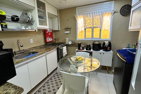 Cozinha de apartamento à venda com 2 quartos, 86m² em Recreio dos Bandeirantes, Rio de Janeiro