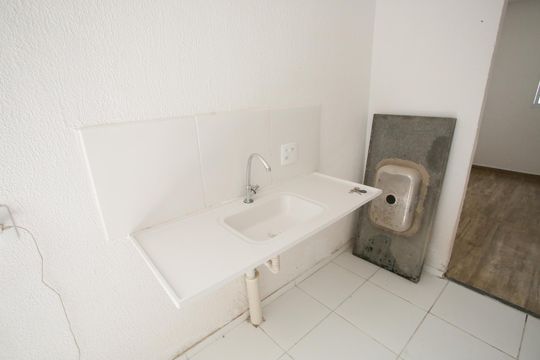 Cozinha de apartamento para alugar com 2 quartos, 49m² em Taquara, Rio de Janeiro