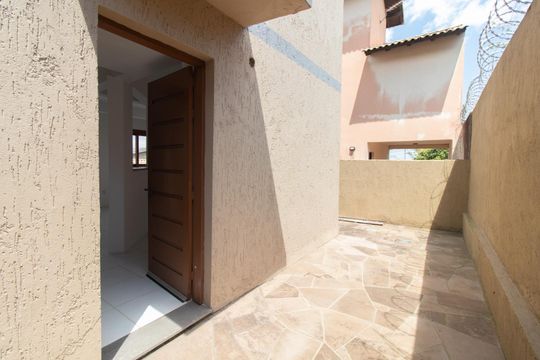 Quintal de casa à venda com 3 quartos, 130m² em Ipanema, Porto Alegre