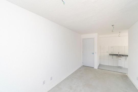 Sala de apartamento para alugar com 2 quartos, 42m² em Vila Kosmos, Rio de Janeiro