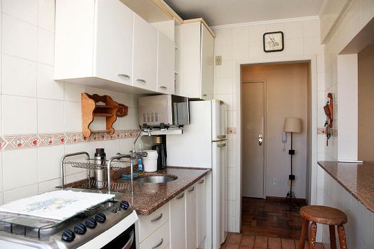 Cozinha + Área de Serviço de apartamento à venda com 1 quarto, 50m² em Cidade Baixa, Porto Alegre