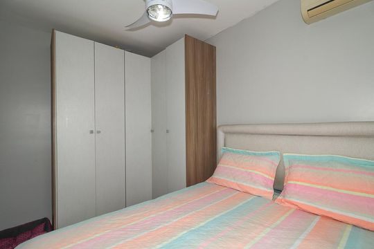 Quarto de apartamento para alugar com 2 quartos, 47m² em São Sebastião, Porto Alegre