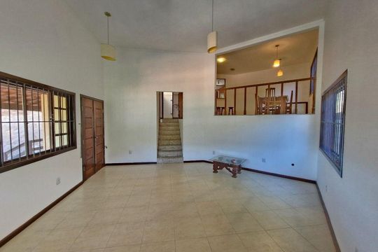 Casa à venda com 4 quartos, 272m² em São Francisco, Niterói