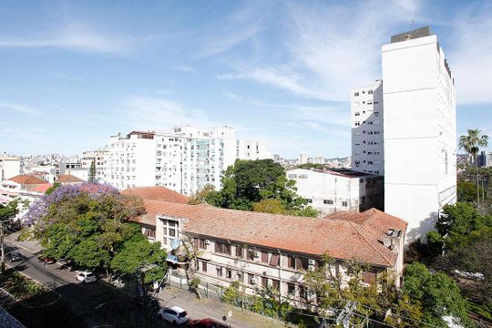 Quarto 2 Vista de apartamento para alugar com 2 quartos, 84m² em Santana, Porto Alegre