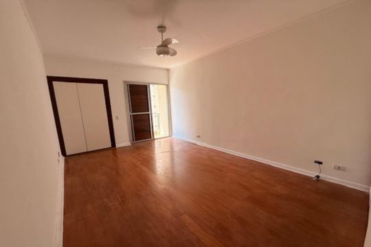 Apartamento para alugar com 4 quartos, 180m² em Moema, São Paulo