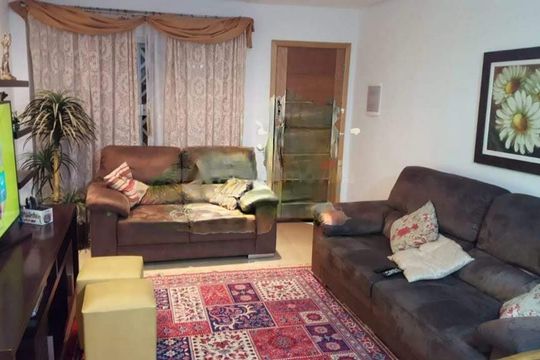 Casa à venda com 3 quartos, 160m² em Vila Bertioga, São Paulo