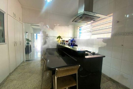 Casa à venda com 3 quartos, 370m² em Vila Oratorio, São Paulo