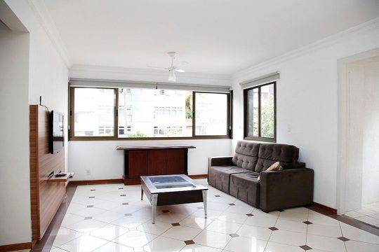 Sala de apartamento à venda com 2 quartos, 90m² em Petrópolis, Porto Alegre