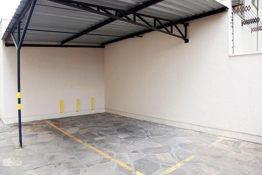Box Garagem (01 vaga) de apartamento à venda com 2 quartos, 90m² em Petrópolis, Porto Alegre