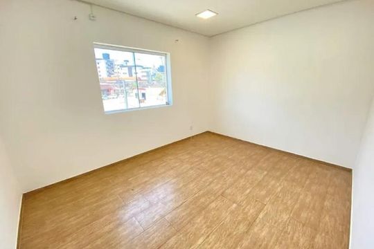 Casa para alugar com 4 quartos, 170m² em Barreiro, Belo Horizonte