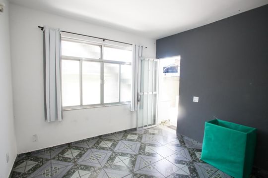 Casa à venda com 2 quartos, 65m² em Curicica, Rio de Janeiro