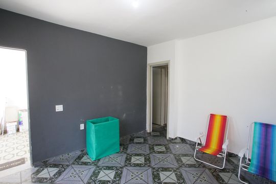 Sala de casa à venda com 2 quartos, 65m² em Curicica, Rio de Janeiro