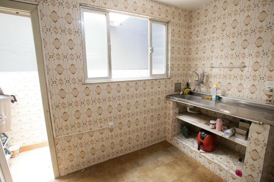 Cozinha de casa à venda com 2 quartos, 65m² em Curicica, Rio de Janeiro