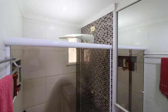 Banheiro da Suíte 1 de apartamento à venda com 2 quartos, 73m² em Cidade das Flores, Osasco
