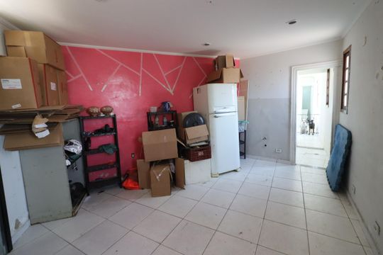 Garagem de casa à venda com 5 quartos, 300m² em Novo Osasco, Osasco