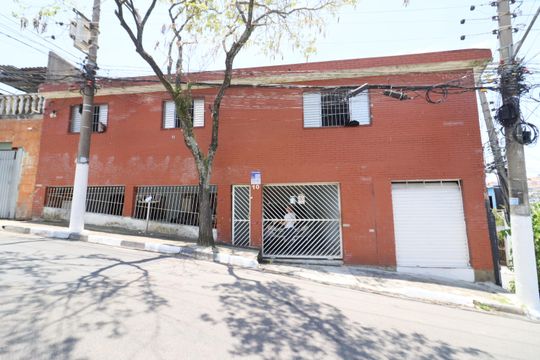 Fachada de casa à venda com 5 quartos, 300m² em Novo Osasco, Osasco
