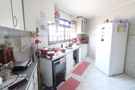 Cozinha de casa à venda com 5 quartos, 300m² em Novo Osasco, Osasco