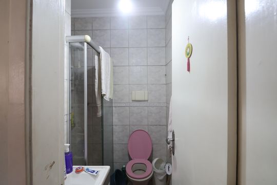 Banheiro de apartamento para alugar com 2 quartos, 52m² em Centro, Canoas