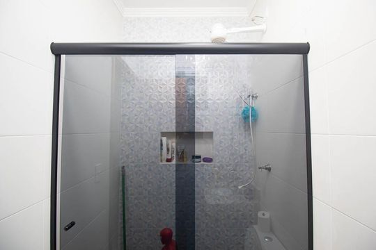 Banheiro  de kitnet/studio à venda com 1 quarto, 31m² em Vila Leonor, São Paulo